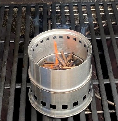 Der Holzkocher für Outdoor-Küche